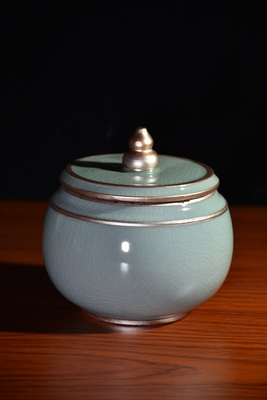 福祿茶葉罐（高13厘米寬13厘米顏色粉青）