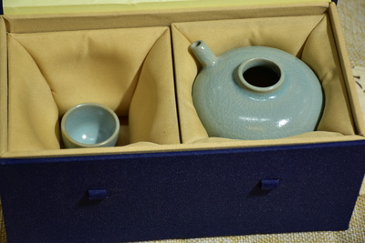 仿古支釘酒具一壺一杯