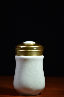 玉清單層福運養(yǎng)生杯（高13厘米寬7厘米容量300毫升顏色玉青）